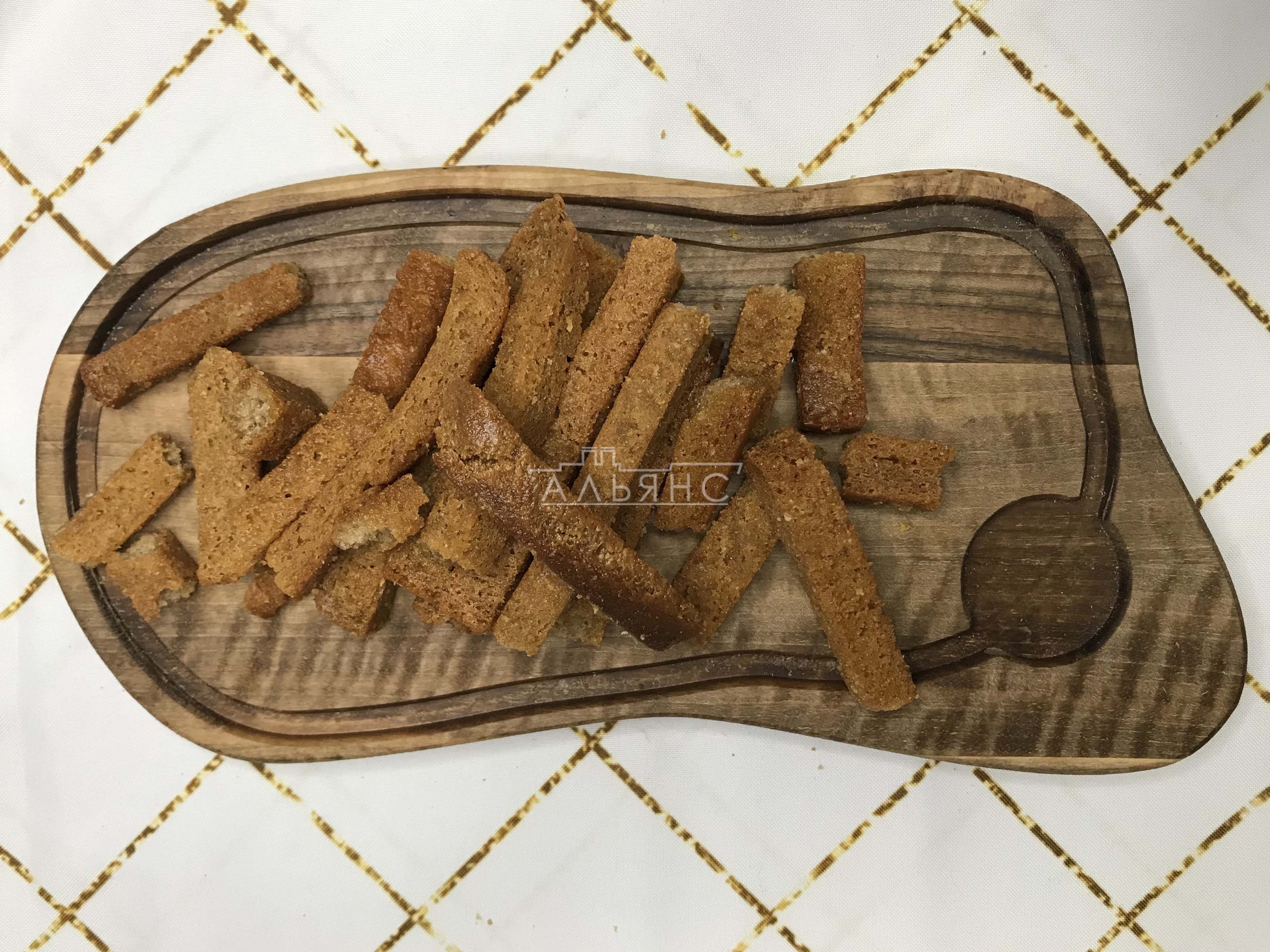 Деревенские гренки с чесноком в Камышине