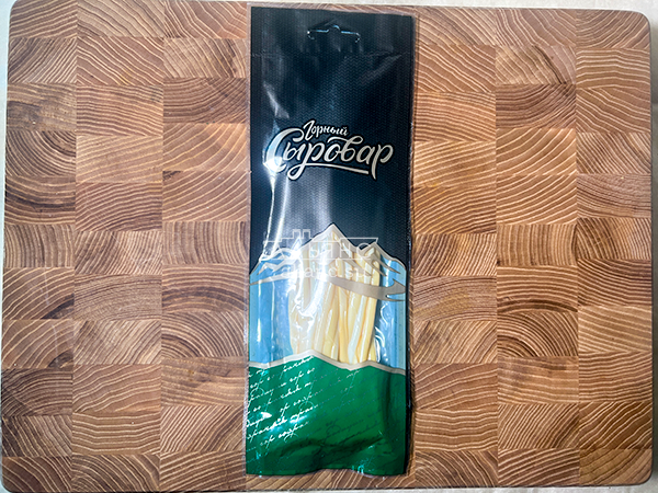 Сыр 60 гр ГОРНЫЙ СЫРОВАР (Нити копчёные) в Камышине